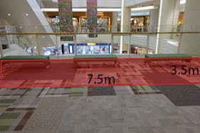 【イオンモール神戸北】2F さざんかブリッジ(アイシティ前)※ベンチ有