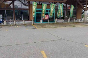 【ダイナム福井勝山店ゆったり館】キッチンカーやプロモーションイベントの開催に最適なアミューズメント施設のイベントスペース