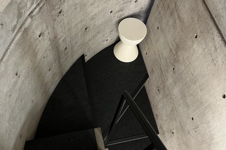 3階〜2階螺旋階段