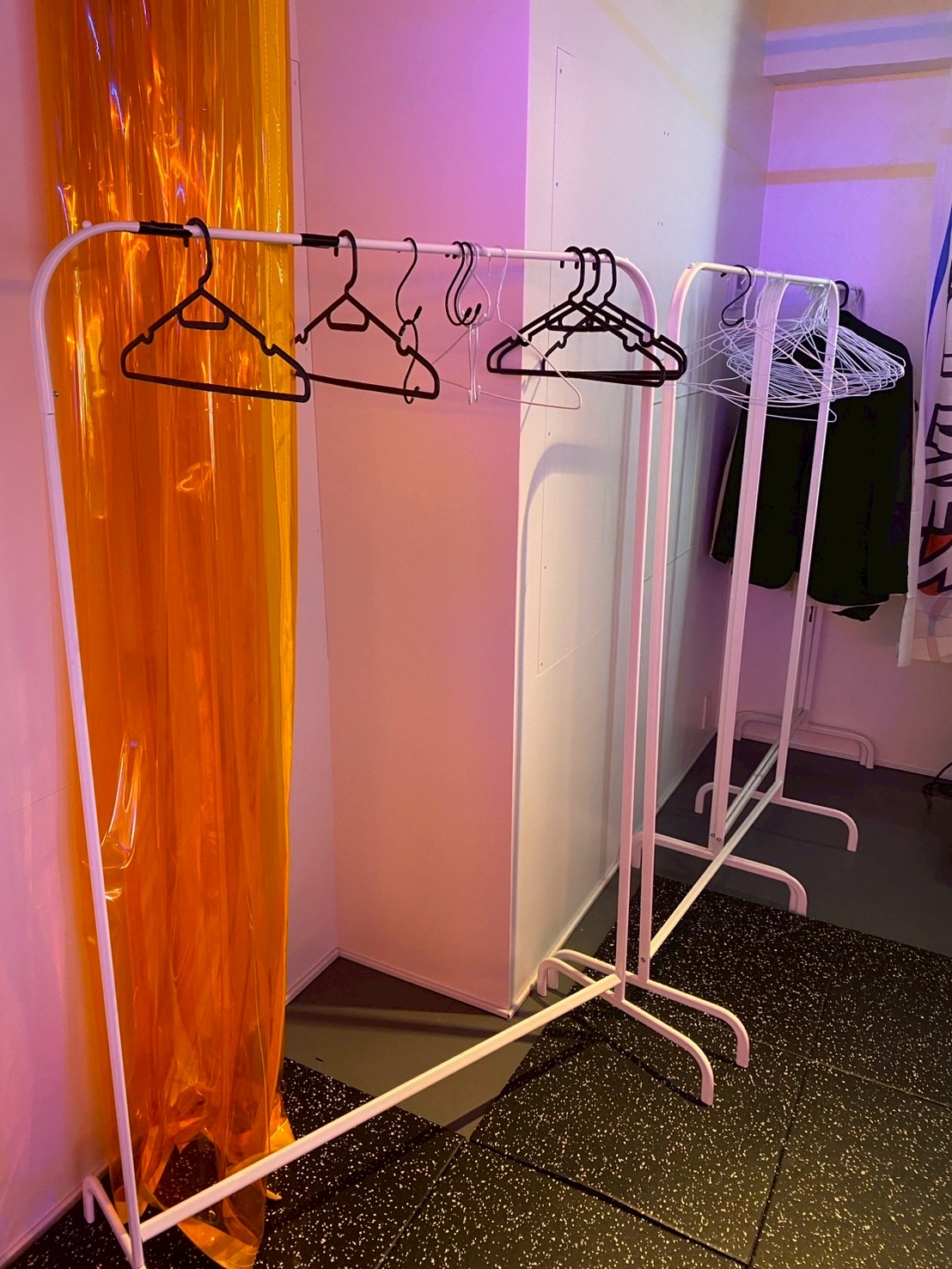 ハンガーラック