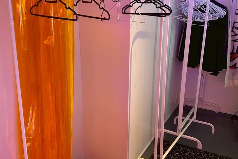 ハンガーラック