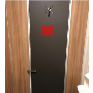 【イオンモールむさし村山】モール内広告 トイレ（個室扉内側）