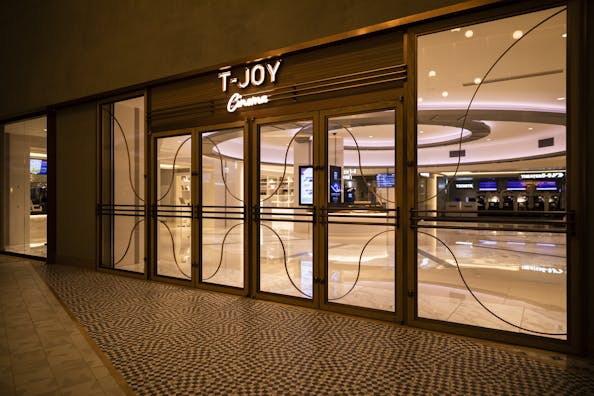 【T・ジョイ横浜】プロモーションに最適なロビースペース