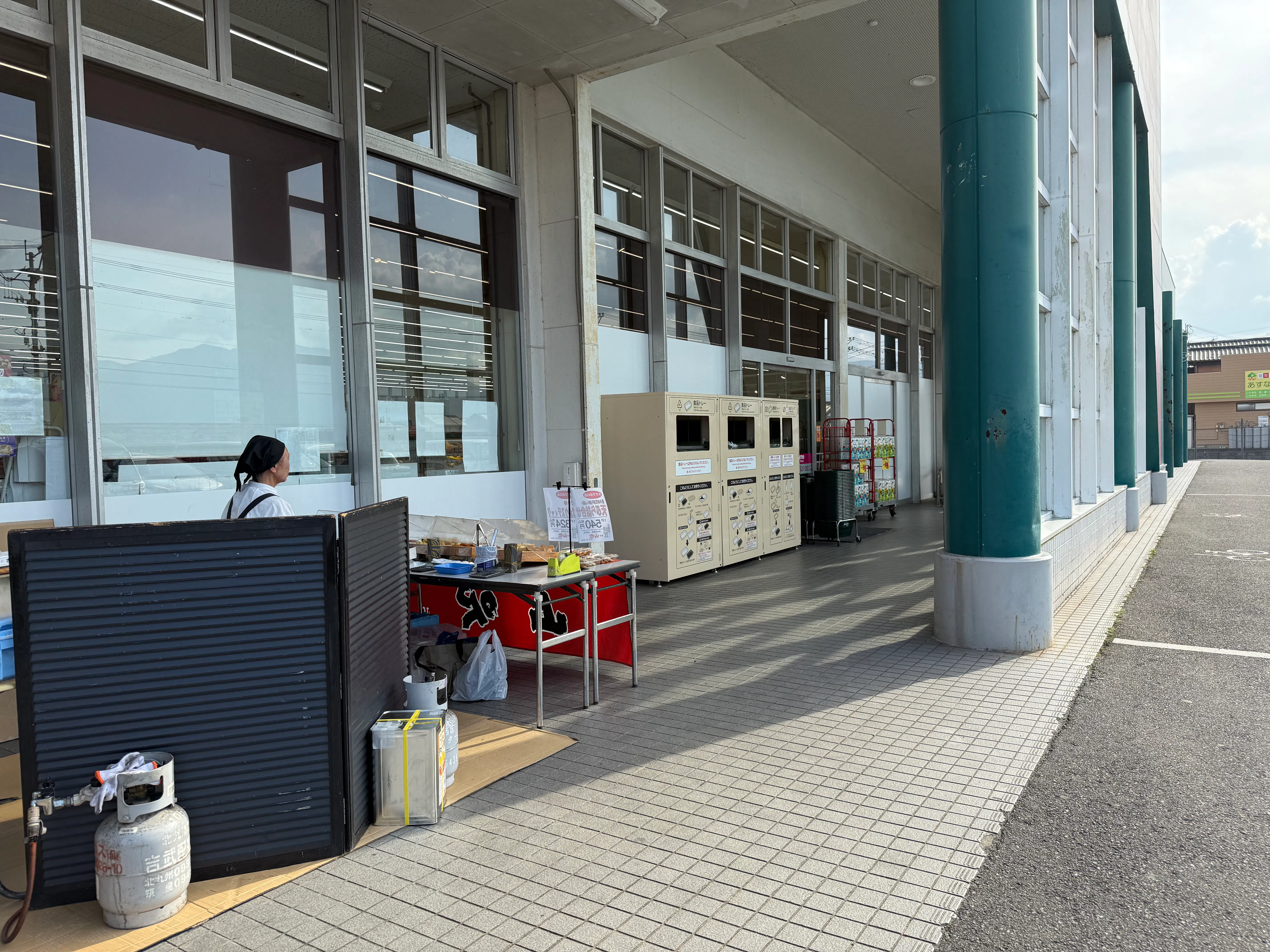 【ゆめマート 行橋】屋外軒先 物販や販促プロモーションにおすすめな催事イベントスペース