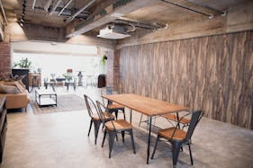 【鶯谷駅3分】24時間利用可能なおしゃれなヴィンテージスペース 展示会やワークショップ開催におすすめ!
