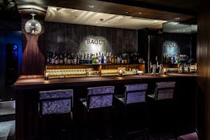 【新宿駅5分】雑誌・モデルの撮影やロケに活用できるムーディーな照明が特徴的な撮影用スペース