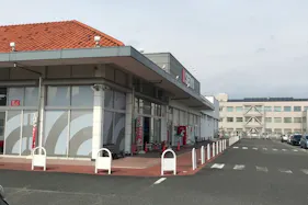 【西友 岐阜華陽店】店頭 軒下 キッチンカーや、プロモーション用途、物販、食物販のポップアップストアに最適なスーパー屋外軒先の催事イベントスペース
