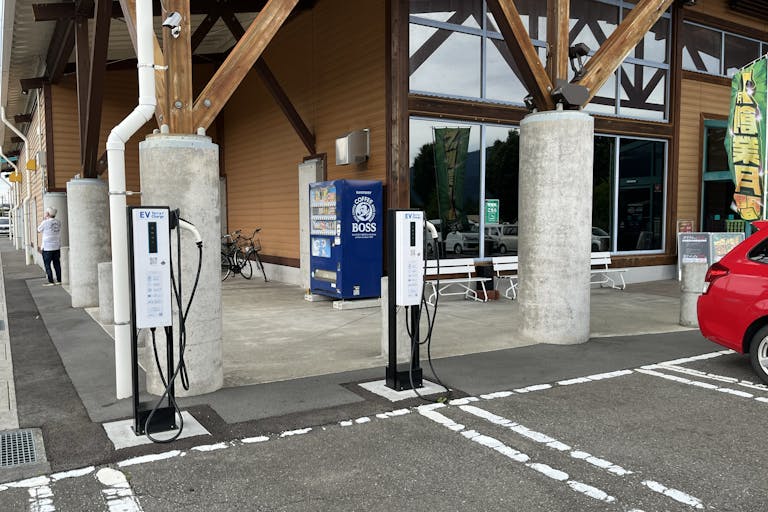 【ダイナム長野駒ヶ根店】キッチンカーや各種プロモーションイベントでの出店に最適なアミューズメント施設のイベントスペースの画像1