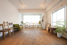 【初台駅8分】ロケや撮影会等の撮影用途やワークショップに最適な自然光が差し込むイベントスペース