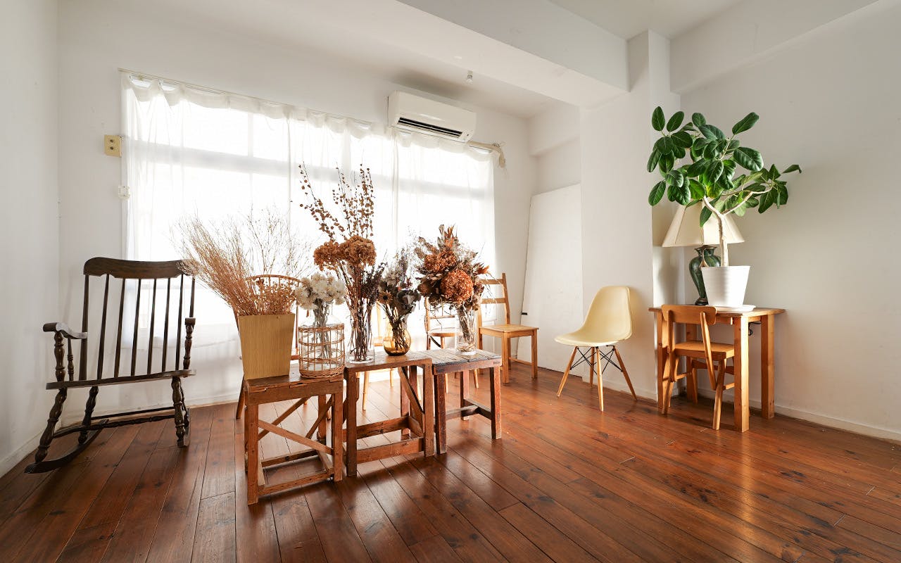 【初台駅8分】ロケや撮影会等の撮影用途やワークショップに最適な自然光が差し込むイベントスペース