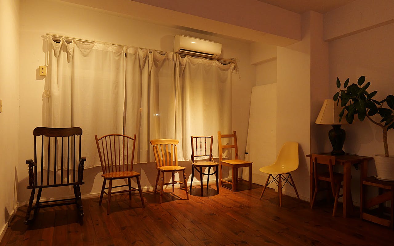 【初台駅8分】ロケや撮影会等の撮影用途やワークショップに最適な自然光が差し込むイベントスペース