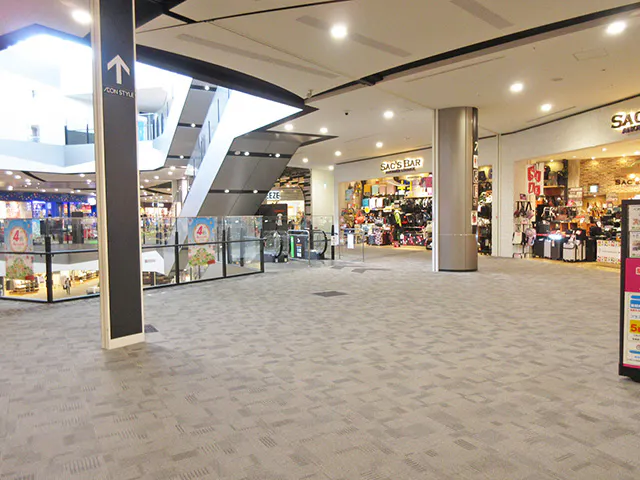 【イオンモール堺鉄砲町】3Fサックスバー前ブリッジ