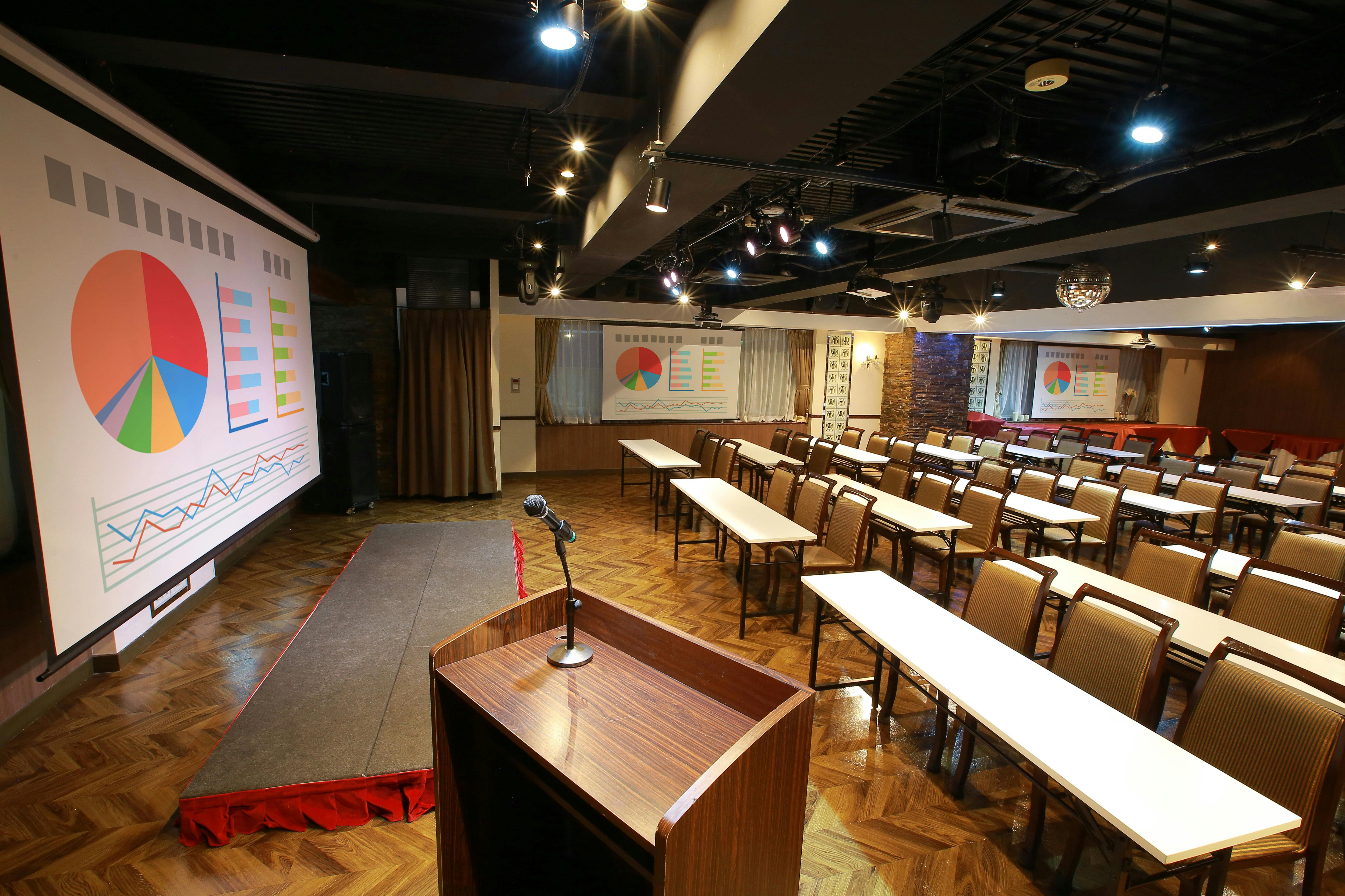 登壇台もご用意しております
