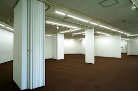 【銀座駅2分/Aホール】個展やグループ展等のアートギャラリー用途、招待制のアパレル展示販売会等に最適なイベントスペース