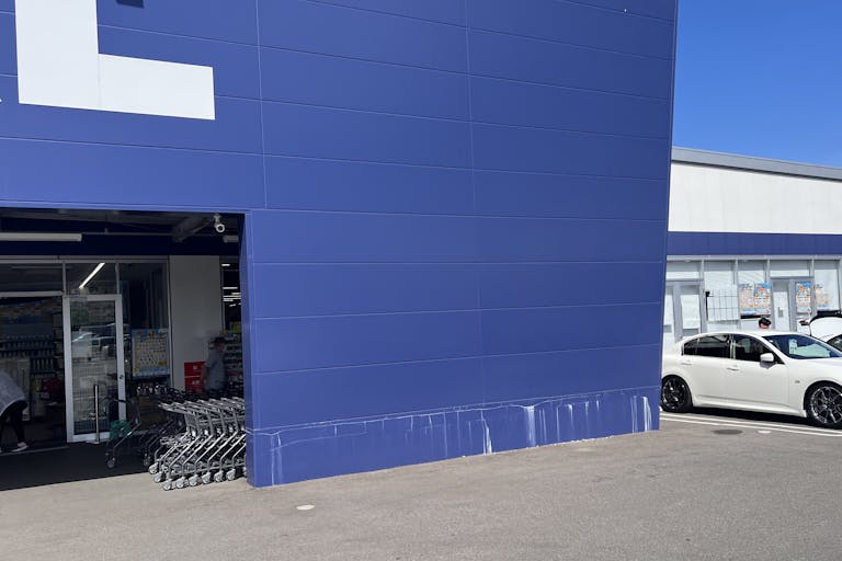 出店スペース:ポーチ前(右側)