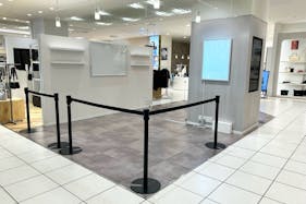 【北千住マルイ】2階 カレンダリウムD05【物販・PRイベント】エスカレーター正面、天井が高く視認性が良い開放感のある区画