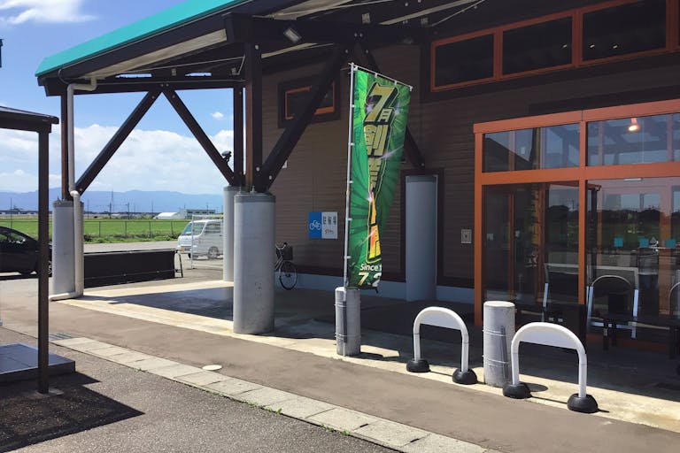 【ダイナム小矢部店】キッチンカーやプロモーションイベントの開催に最適なアミューズメント施設のイベントスペースの画像1