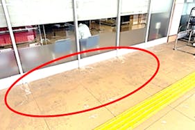 【西友 浜松船越店】1F店頭入口横 外区画(軒下屋根あり) 物販、食物販のポップアップストアや、プロモーション用途に最適なスーパー店外催事イベントスペース