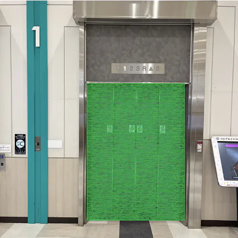 【イオンモール東浦】モール内広告 エレベーター(1F、2F)