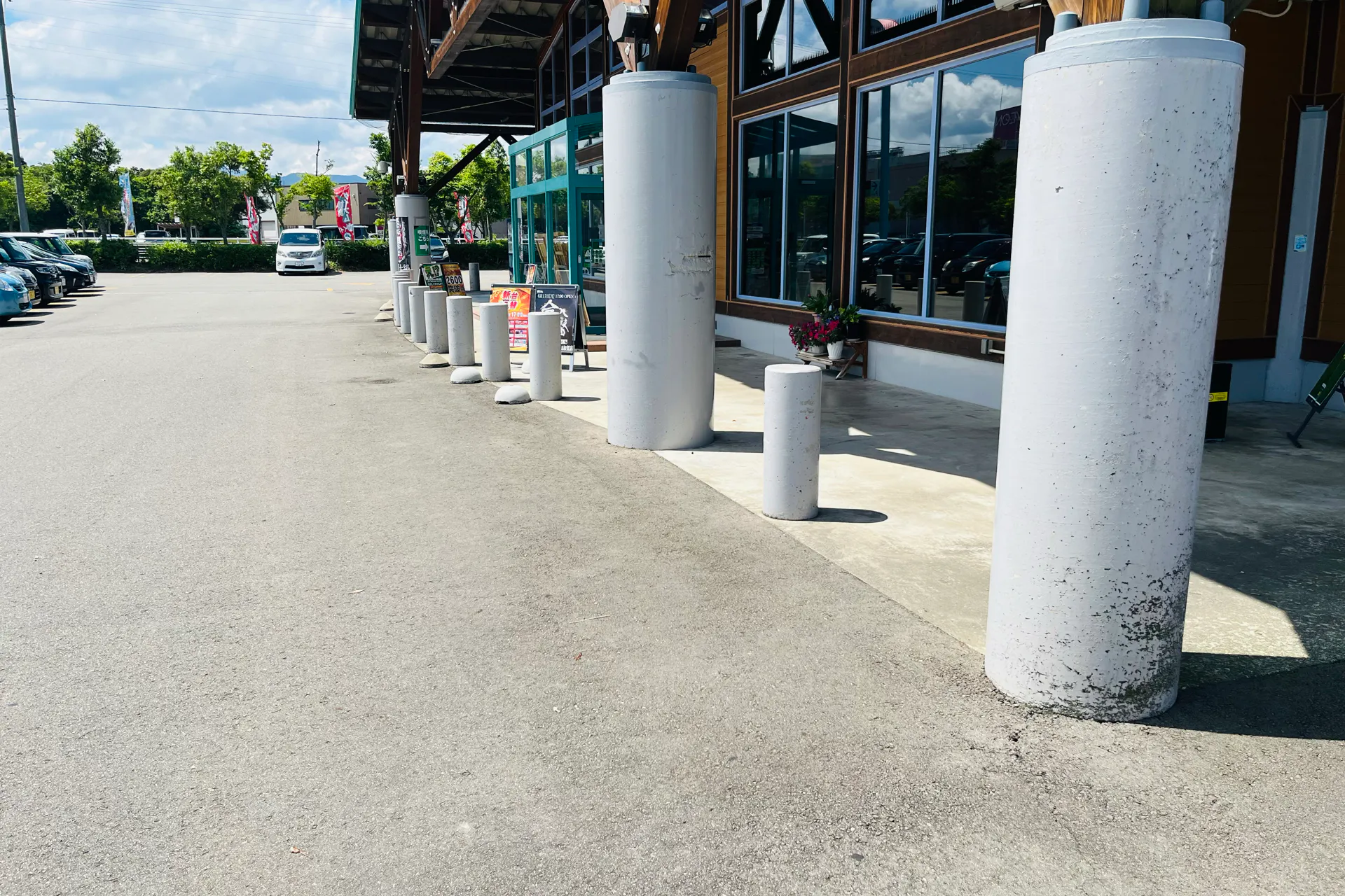 【ダイナム石川加賀店】キッチンカーや各種プロモーションイベントでの出店に最適なアミューズメント施設のイベントスペース