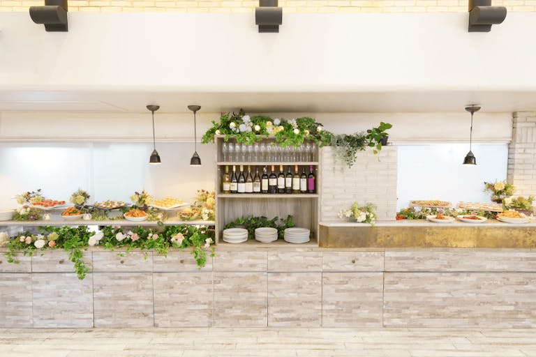 ãæµæ¯å¯¿é§
ãã°ã¬ã€ãããŒã¯æµæ¯å¯¿ ã€ãã³ãã¹ããŒã¹ å
芳17