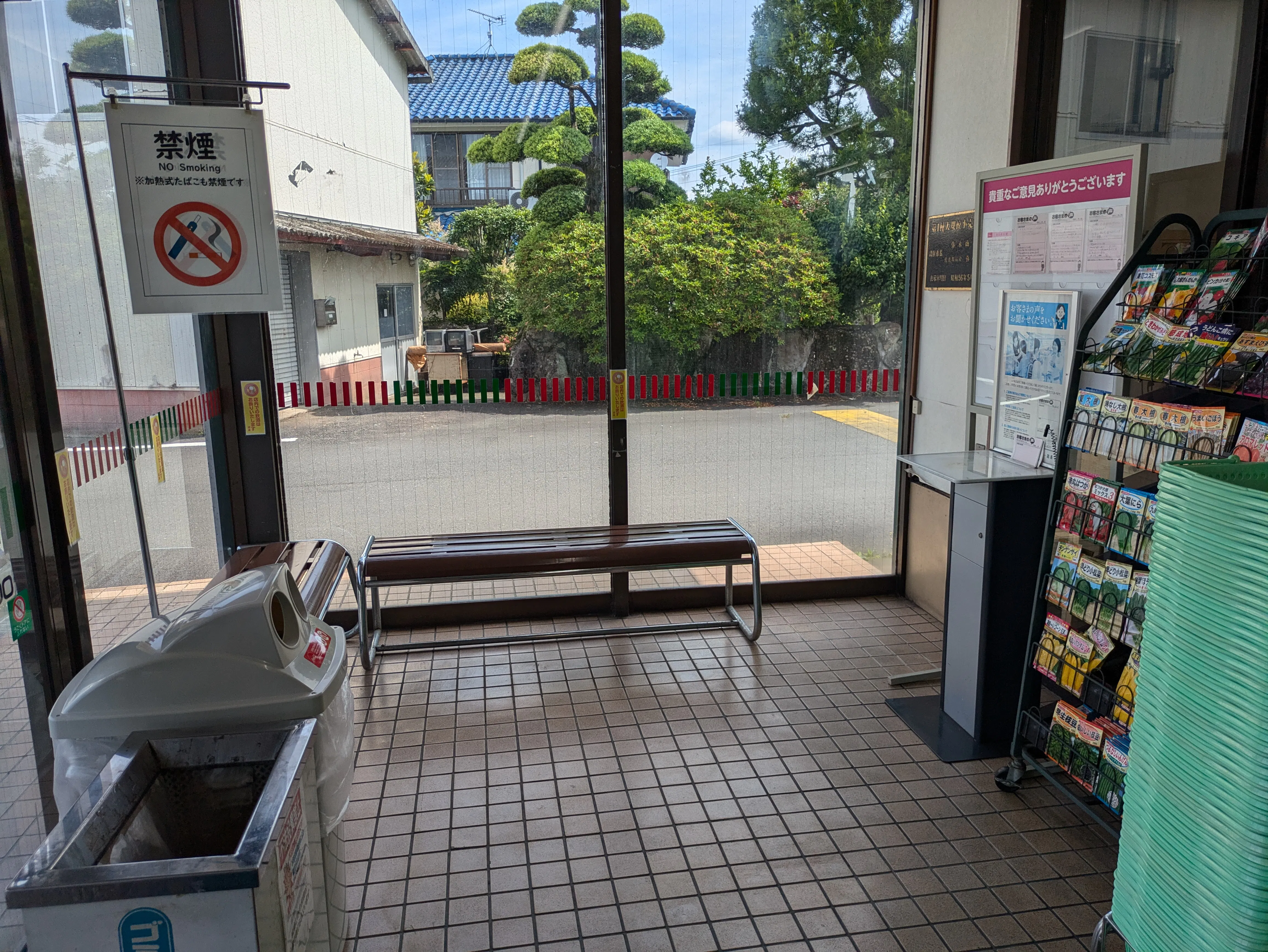 【ゆめマート多良木】風除室　ポップアップストア(物販)やプロモーション用途に最適なスーパーの屋内催事イベントスペース