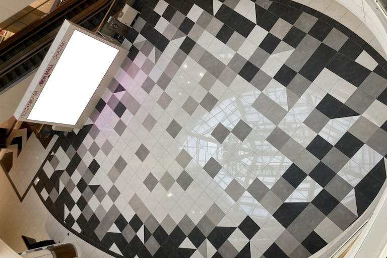 【イオンモール岡崎】1F セントラルコートの画像2