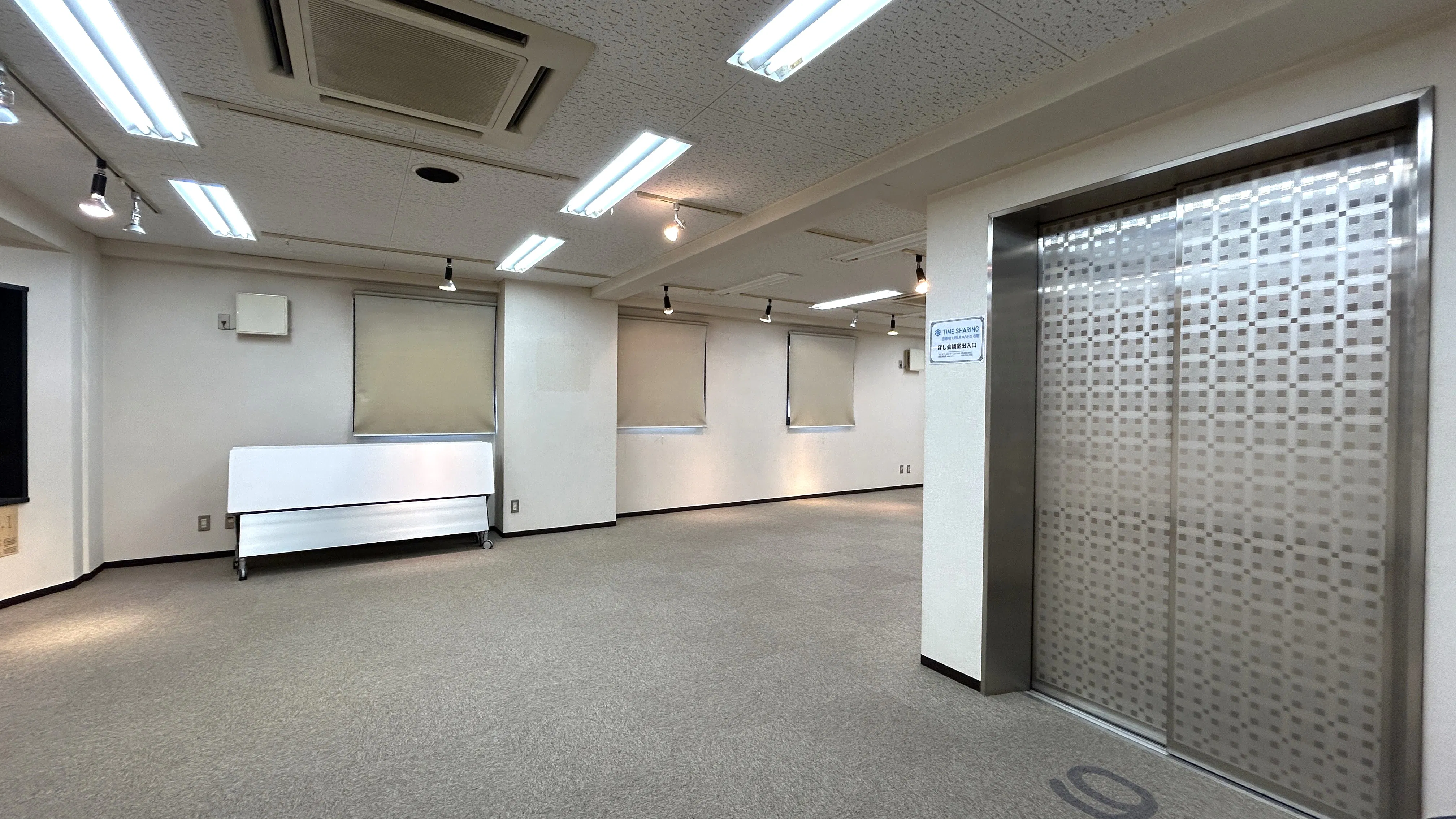 【TIME SHARING 田原町 USUI ANNEX｜田原町駅5分】企画に合わせてレイアウトを変えられる6階イベントスペース