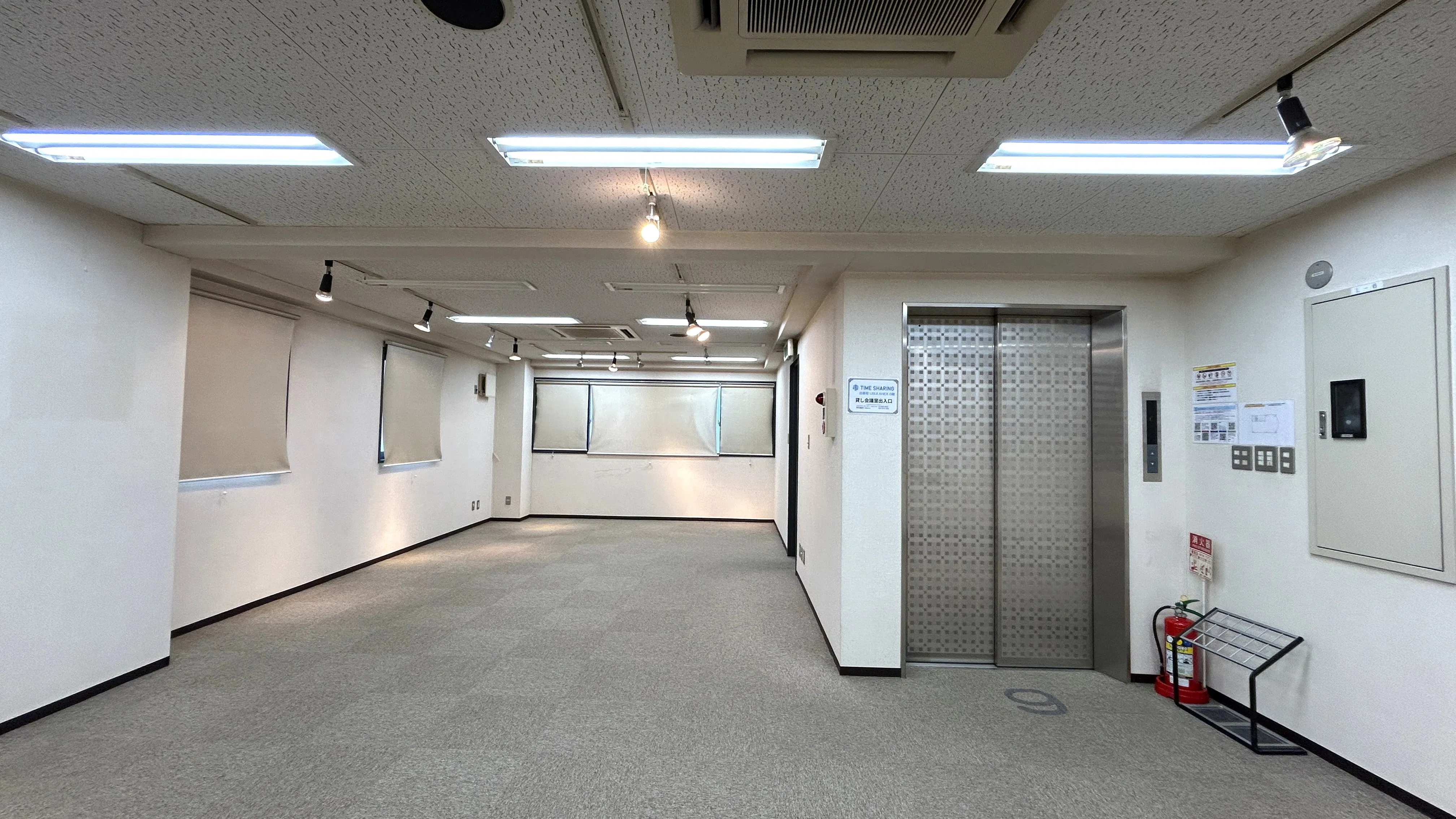 【TIME SHARING 田原町 USUI ANNEX｜田原町駅5分】企画に合わせてレイアウトを変えられる6階イベントスペースの画像