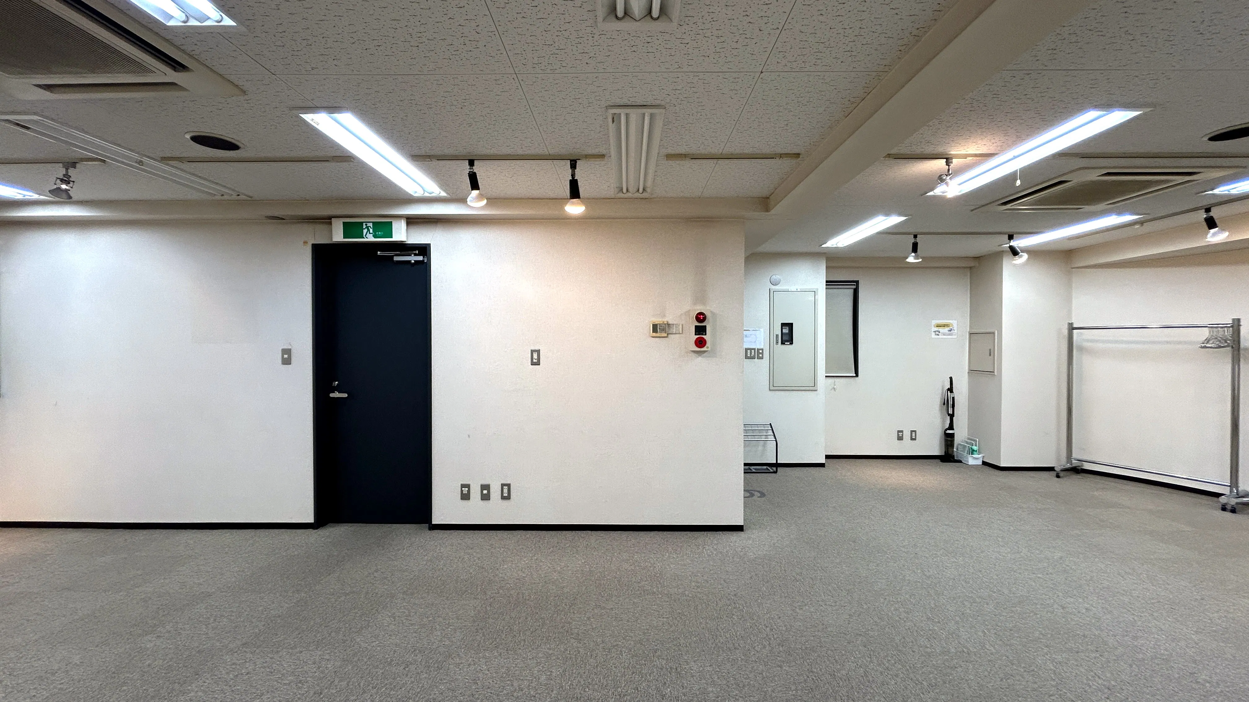 【TIME SHARING 田原町 USUI ANNEX｜田原町駅5分】企画に合わせてレイアウトを変えられる6階イベントスペース