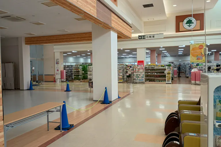 【イオンスーパーセンター十和田】専門店北入口横 ① 販促プロモーションや物販に最適なスーパー店内催事イベントスペースの画像3