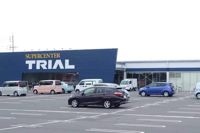 【スーパーセンタートライアル柳井店】販促プロモ活動に最適な トライアル柳井店『風除室』スペース(幅2m×奥行1.2m)の画像1