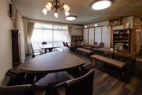 【四条大宮駅8分/2F】展示会、ワークショップやオフサイトミーティングなどに適した落ち着いた雰囲気のイベントスペース