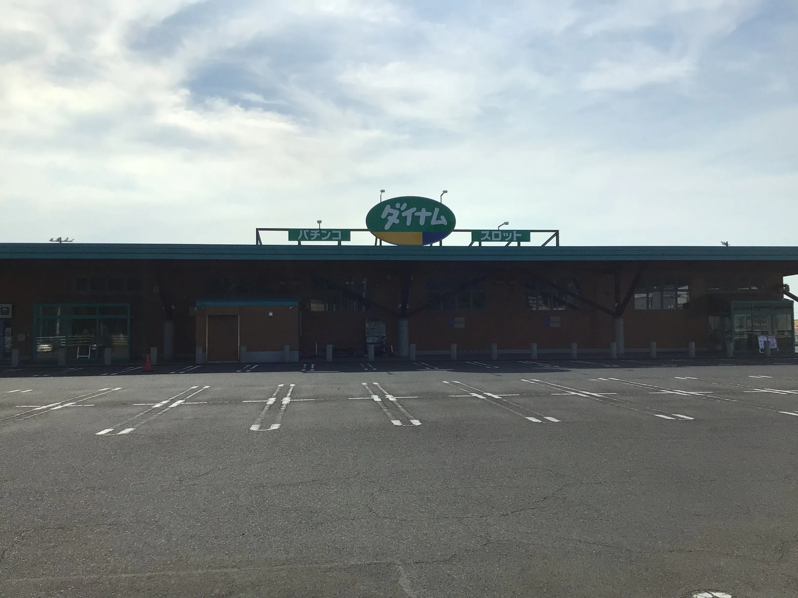 【福島いわき錦店】キッチンカーの開催に最適なアミューズメント施設のイベントスペース