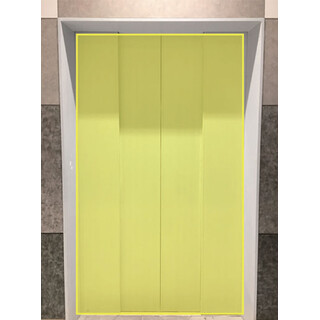 【イオンモール上尾】モール内広告 エレベーター扉（3-A）