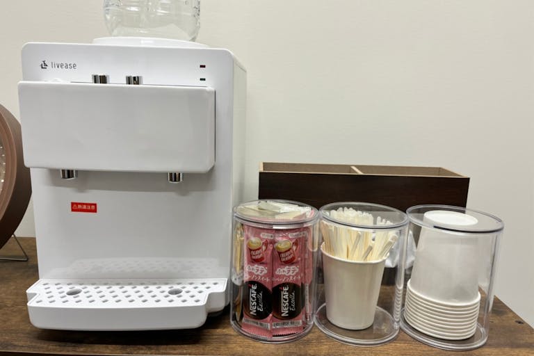 【心斎橋駅2分】インタビュー撮影や少人数のワークショップ、会議等に最適な気軽に利用可能な貸切会議室スペースの画像5