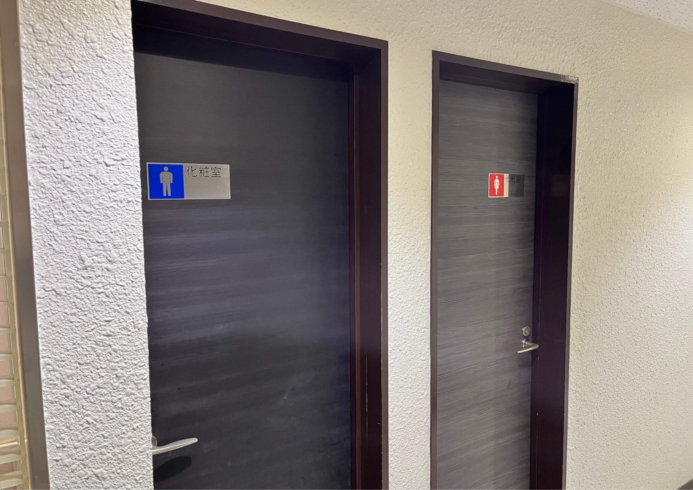 【心斎橋駅2分】インタビュー撮影や少人数のワークショップ、会議等に最適な気軽に利用可能な貸切会議室スペースの画像7