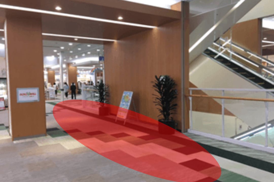 【アクロスモール新鎌ケ谷】販売促進プロモーションやポップアップストアに最適なショッピングモール内に2Fにあるイベントスペース( Y!mobile前のニトリデコホーム側)