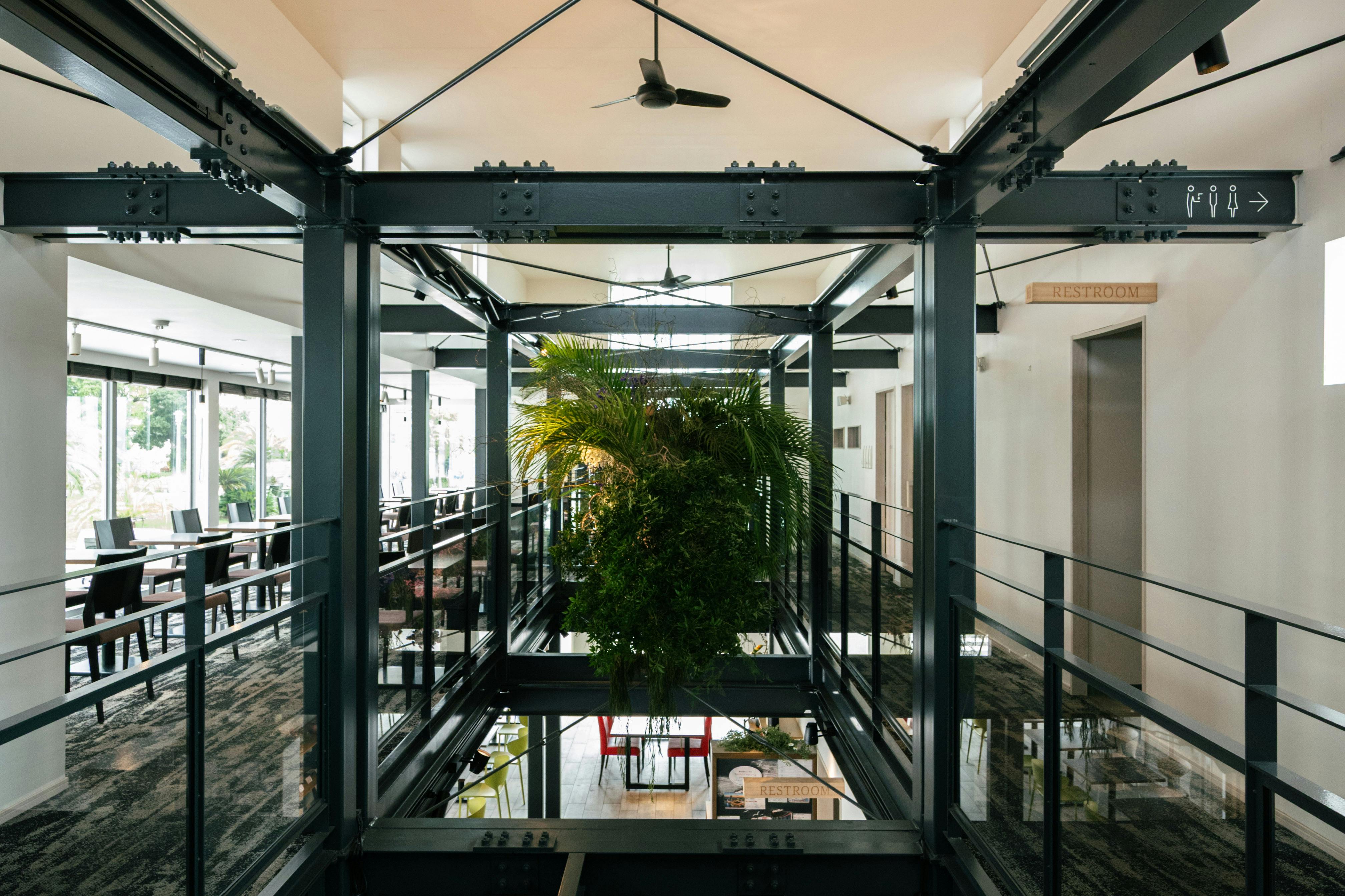 【神戸ポートタワー目の前】海が見える開放的レストランスペース|撮影・パーティー・イベント可