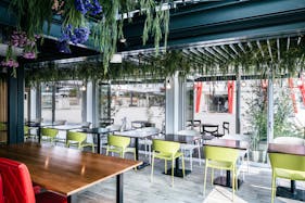 【神戸ポートタワー目の前】海が見える開放的レストランスペース|撮影・パーティー・イベント可