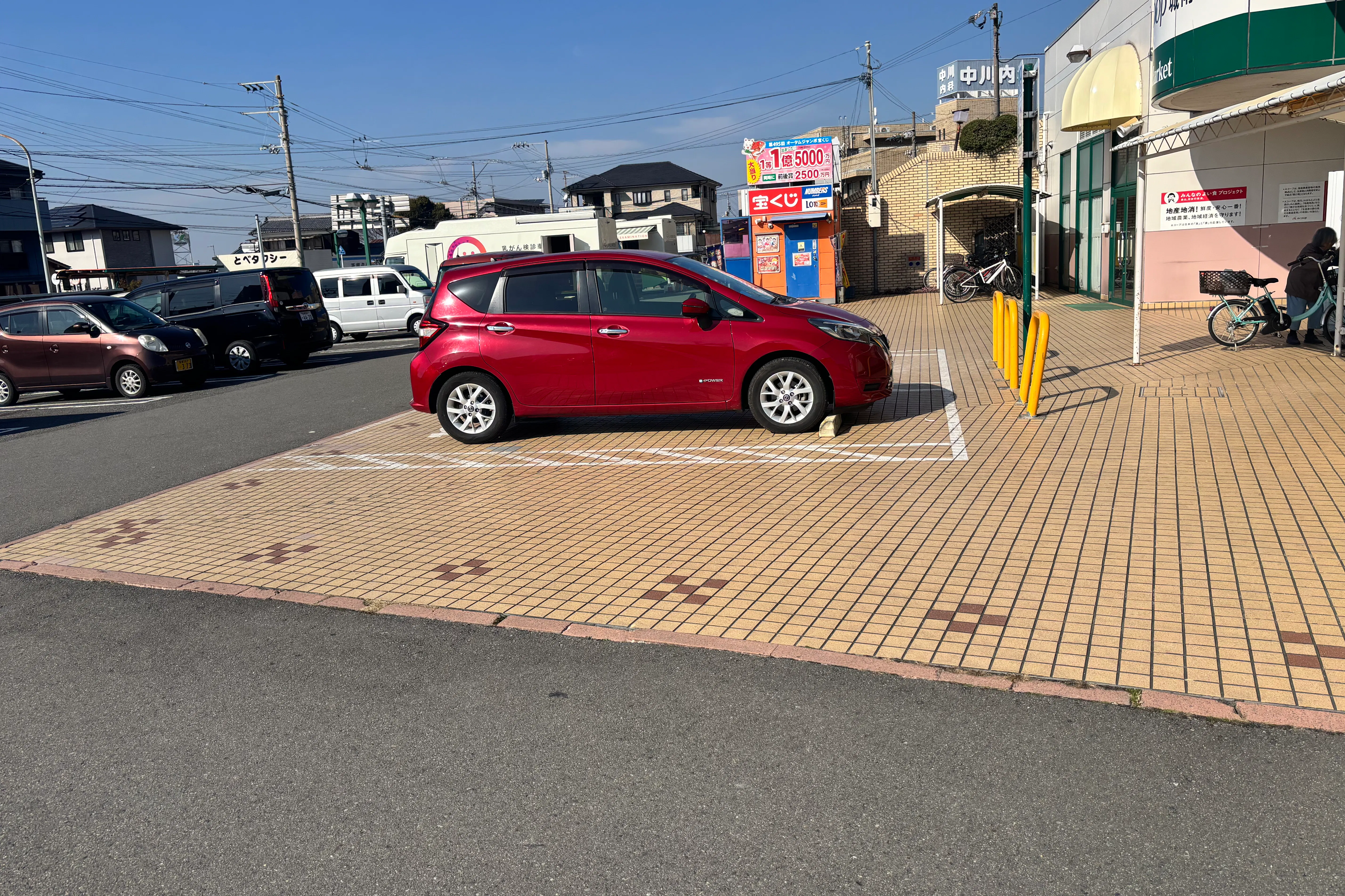 【Aコープ城南店】キッチンカー出店や販促イベントに最適な屋外駐車場スペース