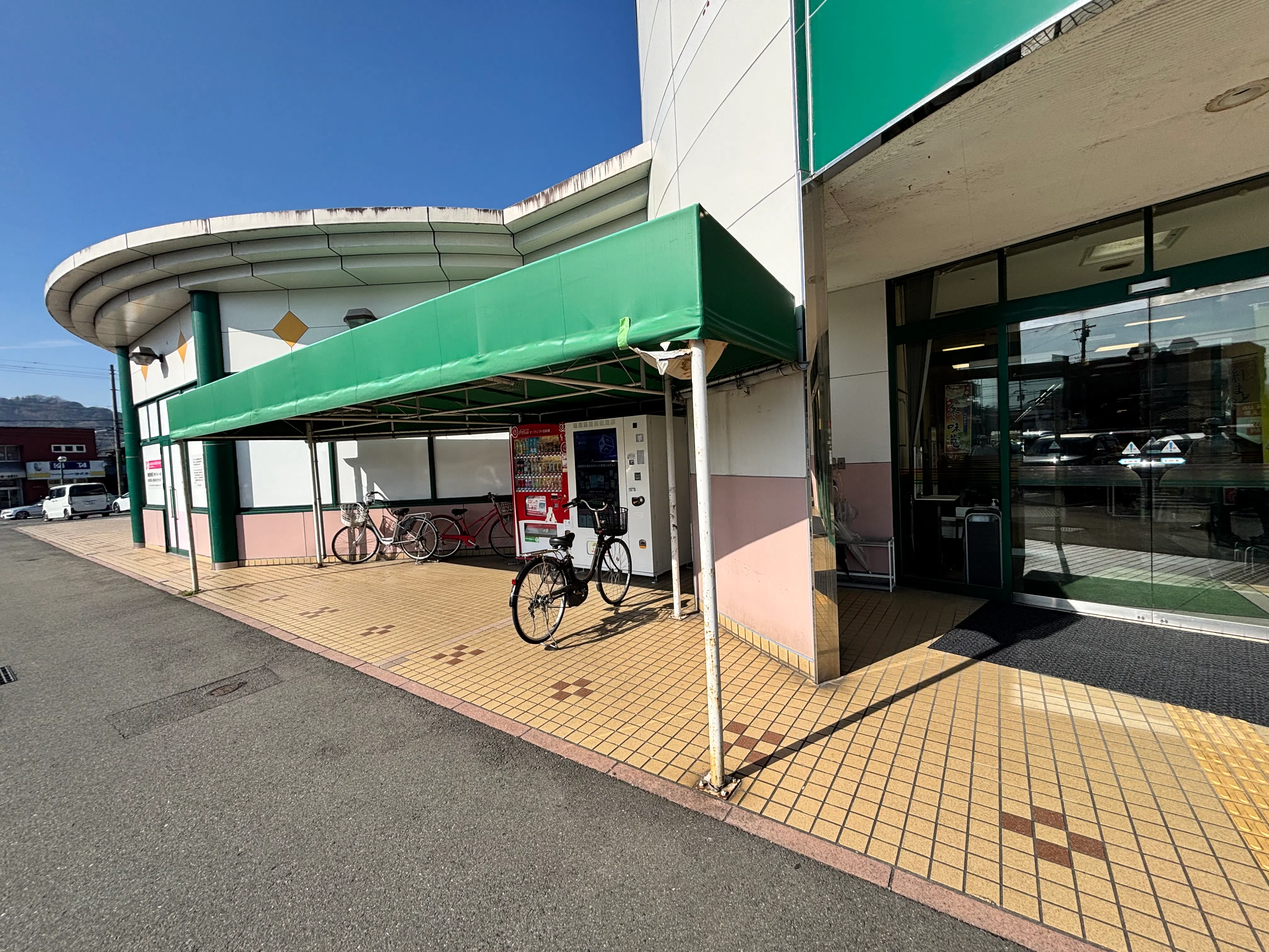 【Aコープ城南店】キッチンカー出店や販促イベントに最適な屋外駐車場スペース