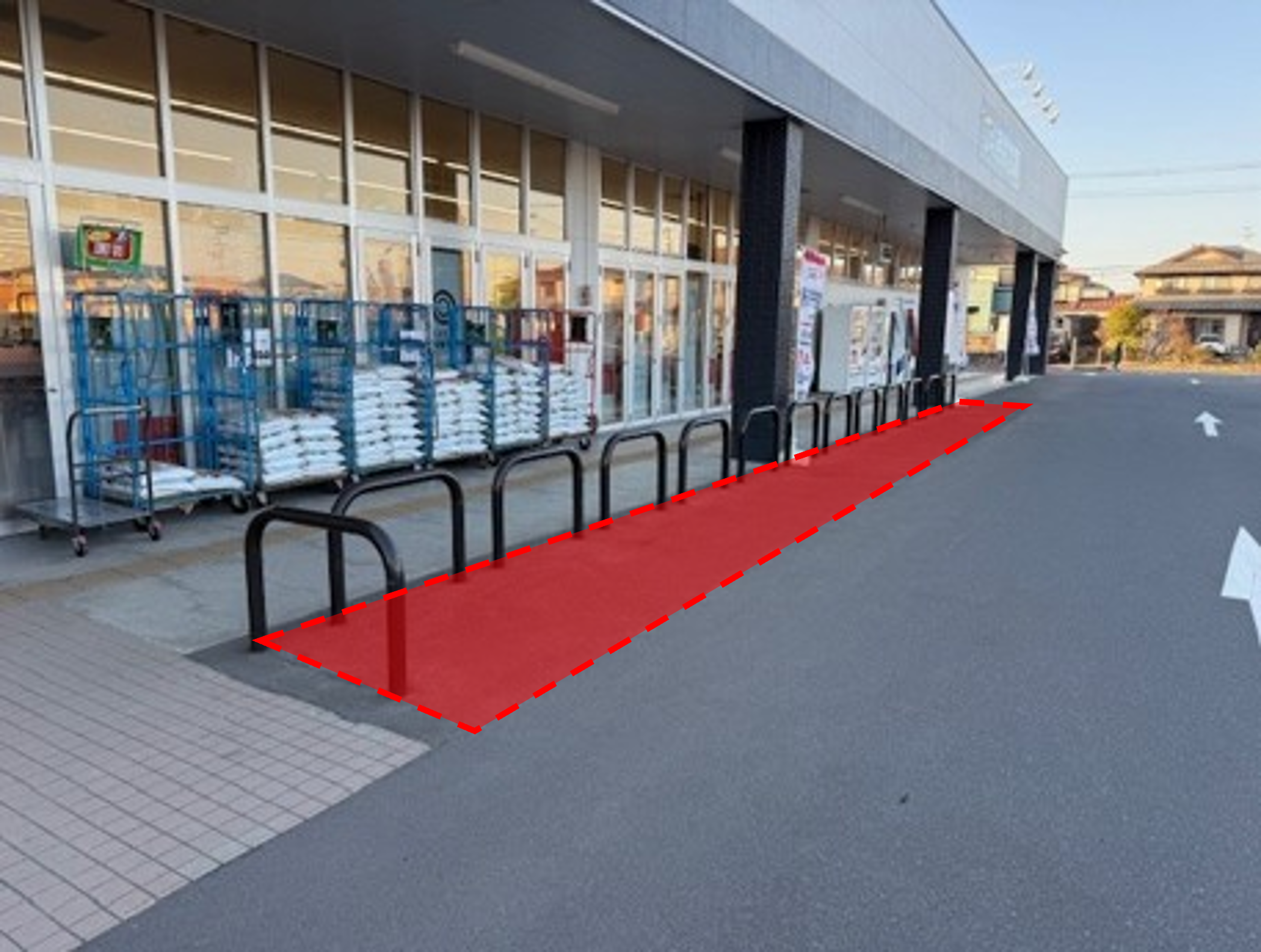 【西友　吉岡店】屋外駐車場　キッチンカー、食物販のポップアップストアに最適なスーパー屋外駐車場の催事イベントスペース