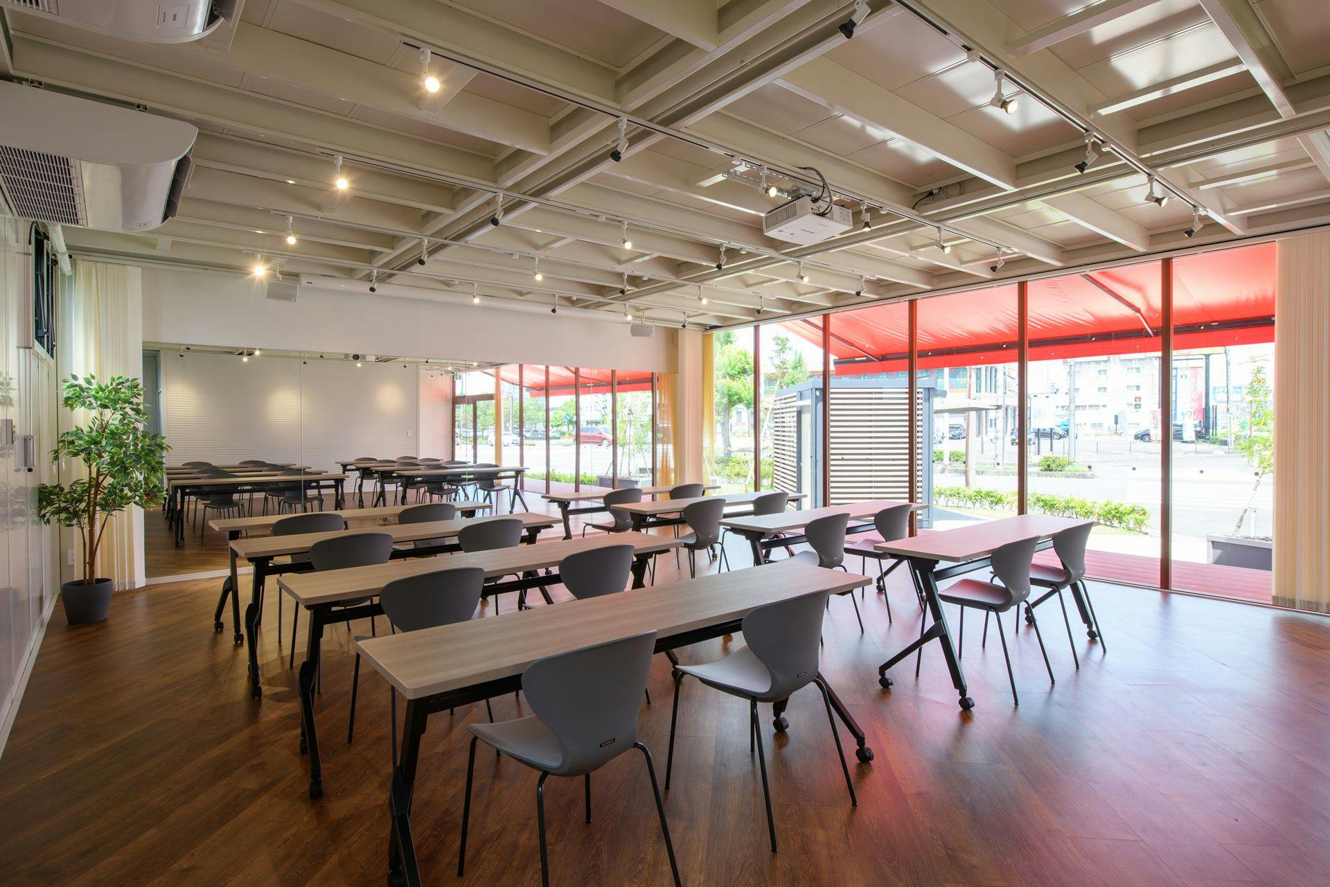 【岐阜県岐阜市】自主企画マルシェやワークショップに最適なお手頃価格のレンタルスペース「Community」/敷地全体の貸切イベント開催も可能!