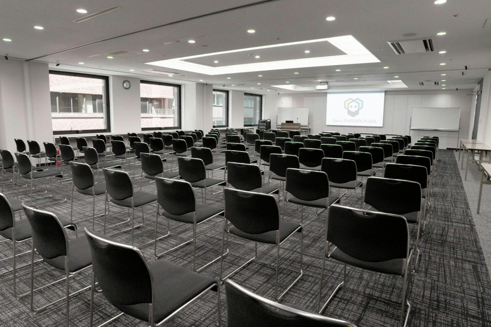 【銀座駅2分】展示会や招待制販売会、セミナー利用等に適した広さを選べる会議室スペース