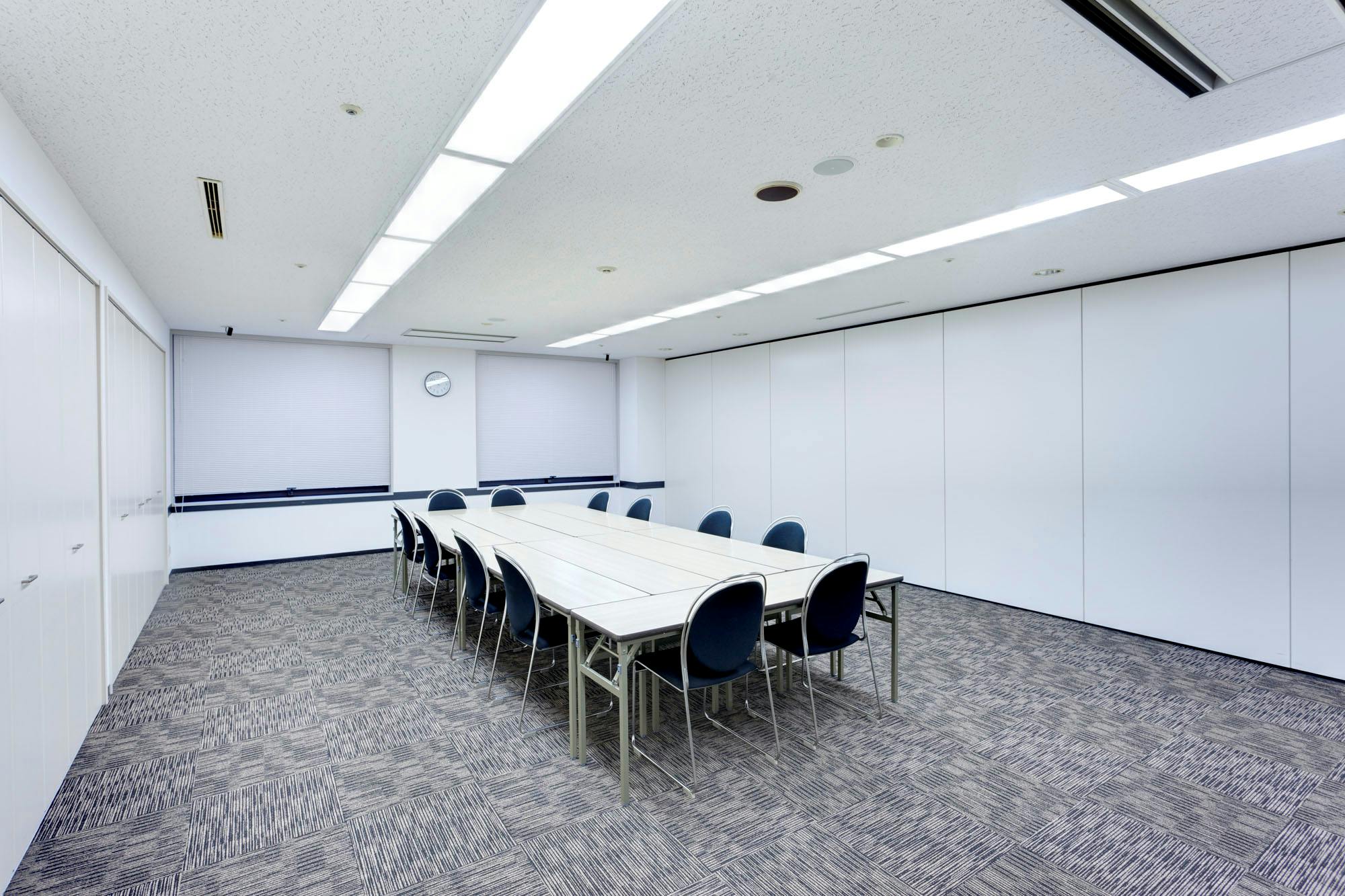 【銀座駅2分】展示会や招待制販売会、セミナー利用等に適した広さを選べる会議室スペース