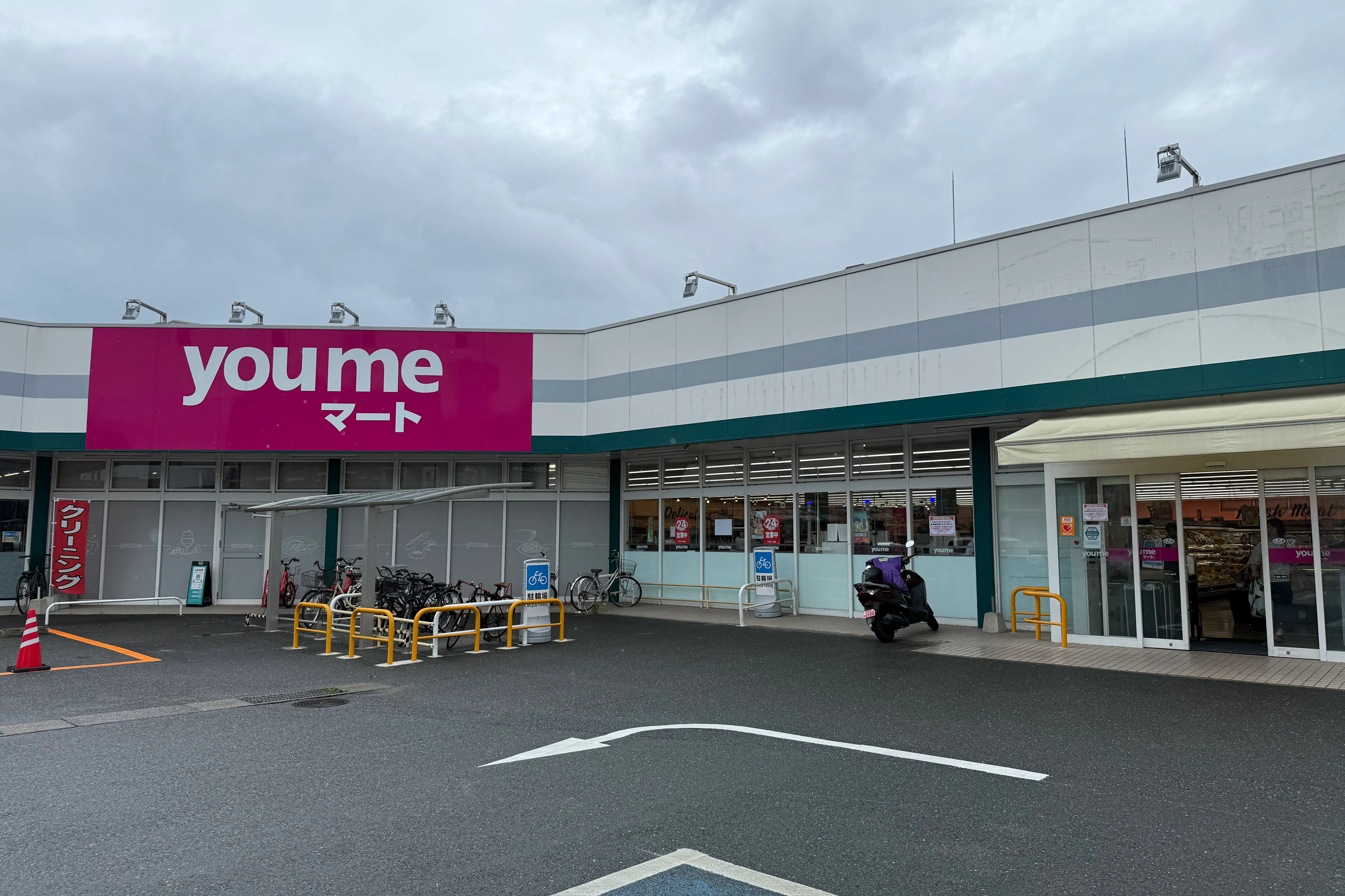 【ゆめマート 筥松】屋外軒先 物販のポップアップストアや販促プロモーションにおすすめな催事イベントスペース