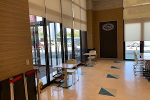 【イオン白根店】各種プロモーションや物販、食物販のポップアップストアに最適な西側入口の催事イベントスペース