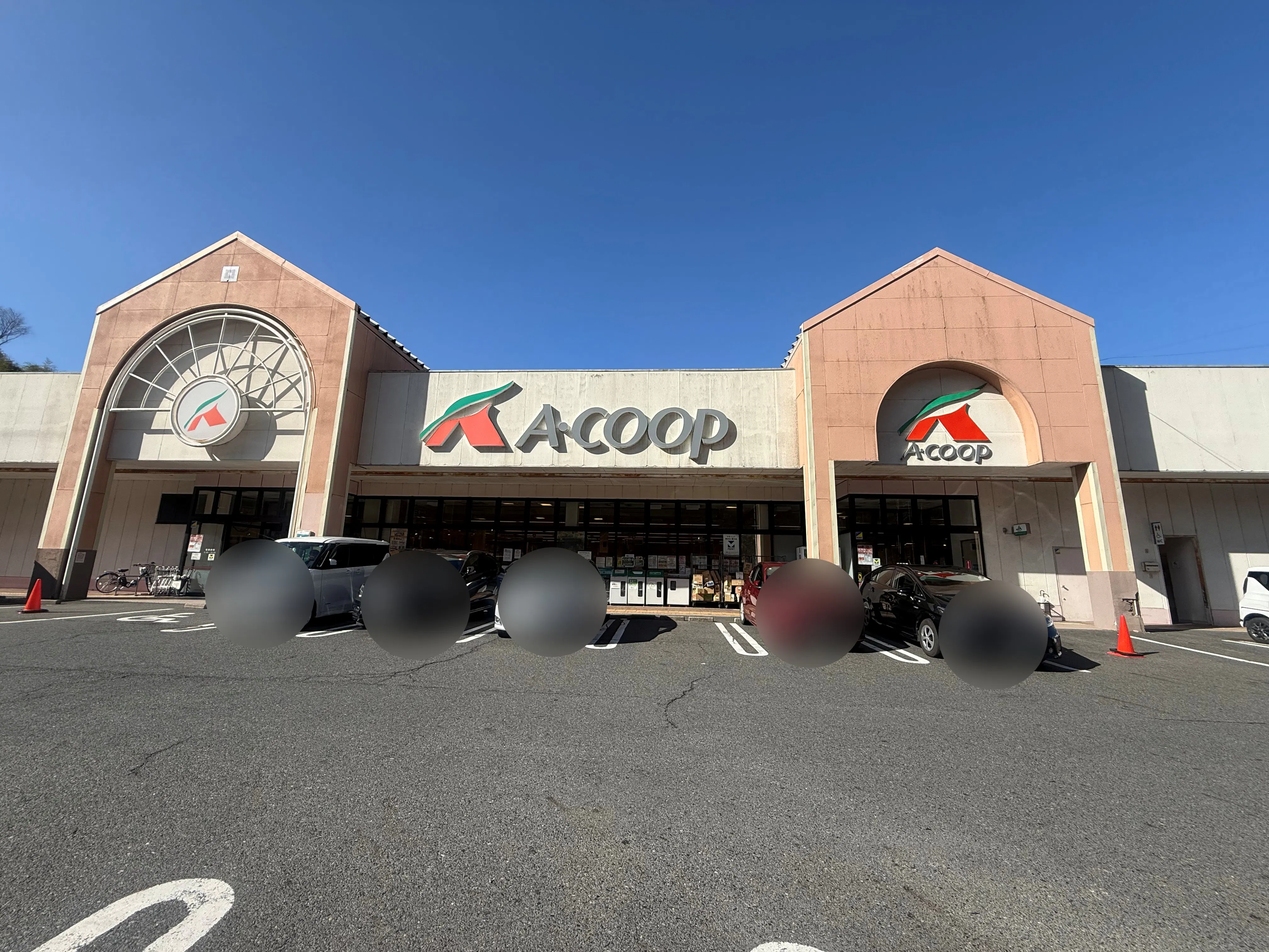 【Aコープ榛原店】食物販や販促イベントに最適な軒下スペース