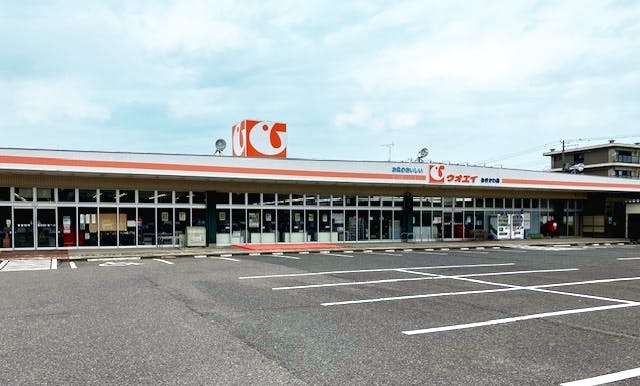 【ウオエイおぎかわ店】プロモーションや食物販に最適な視認性の高い屋外のスペース